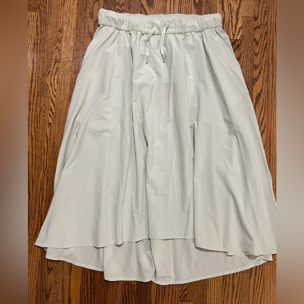 Lululemon mint green skirt